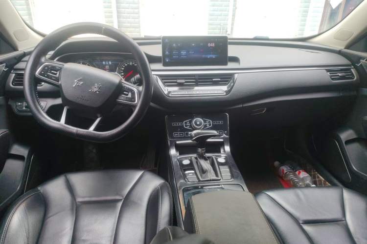 Used Hongqi H5 2018 30TD Dynamic Edition Center Console