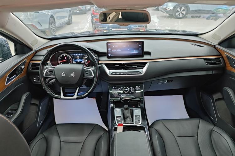 Used Hongqi H5 2018 30TD Smart Connect Dynamic Edition Center Console
