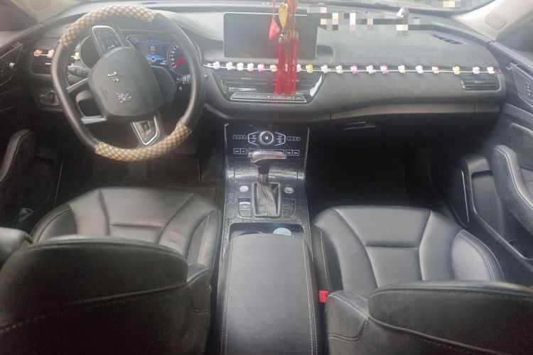 Used Hongqi H5 2018 30TD Dynamic Edition Center Console