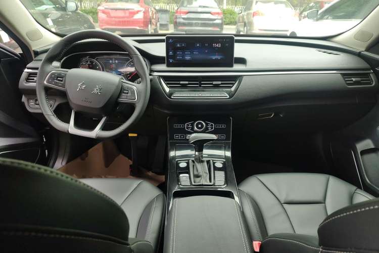 Used Hongqi H5 2018 30TD Dynamic Edition Center Console