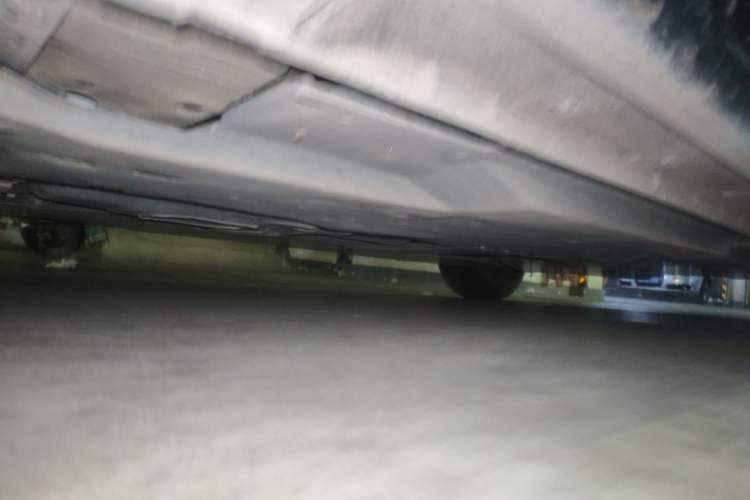 Used Hongqi H5 2018 30TD Dynamic Edition Chassis Front Left