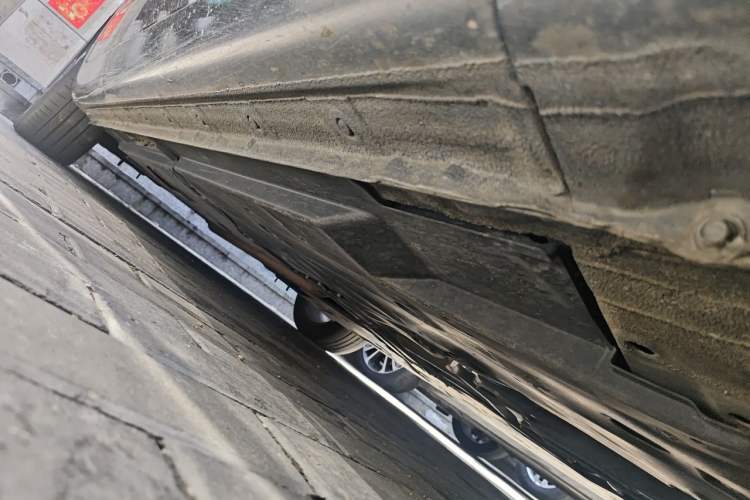Used Hongqi H5 2018 30TD Smart Connect Dynamic Edition Chassis Front Right