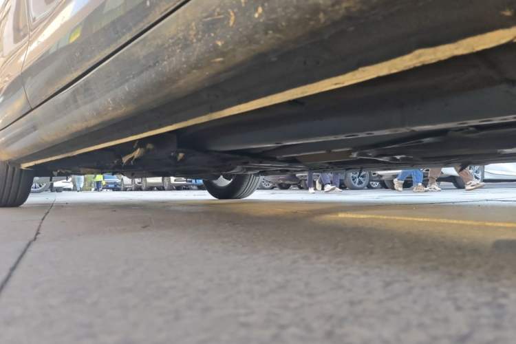 Used Hongqi H5 2018 30TD Dynamic Edition Chassis Front Right