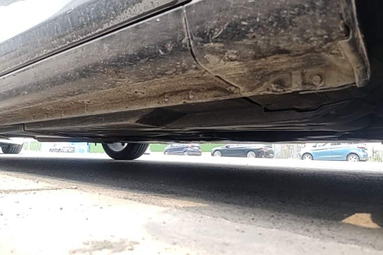 Used Hongqi H5 2018 30TD Smart Connect Dynamic Edition Chassis Front Right