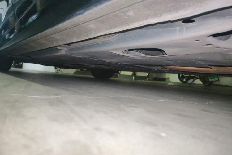 Used Hongqi H5 2018 30TD Dynamic Edition Chassis Rear Left