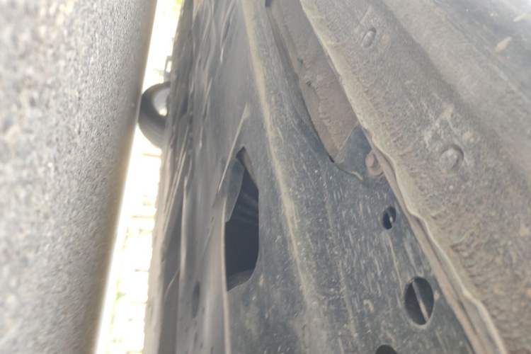Used Hongqi H5 2018 30TD Smart Connect Dynamic Edition Chassis Rear Left
