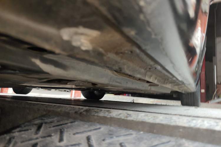 Used Hongqi H5 2018 30TD Dynamic Edition Chassis Rear Right