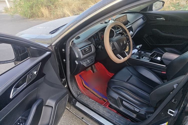 Used Hongqi H5 2018 30TD Dynamic Edition Driver Seat