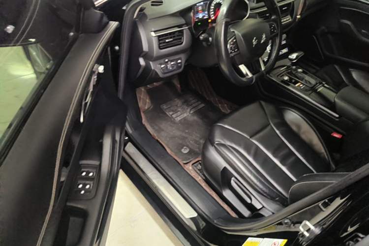 Used Hongqi H5 2018 30TD Dynamic Edition Driver Seat