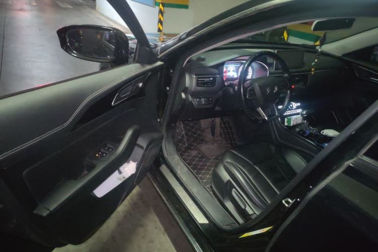 Used Hongqi H5 2018 30TD Dynamic Edition Driver Seat