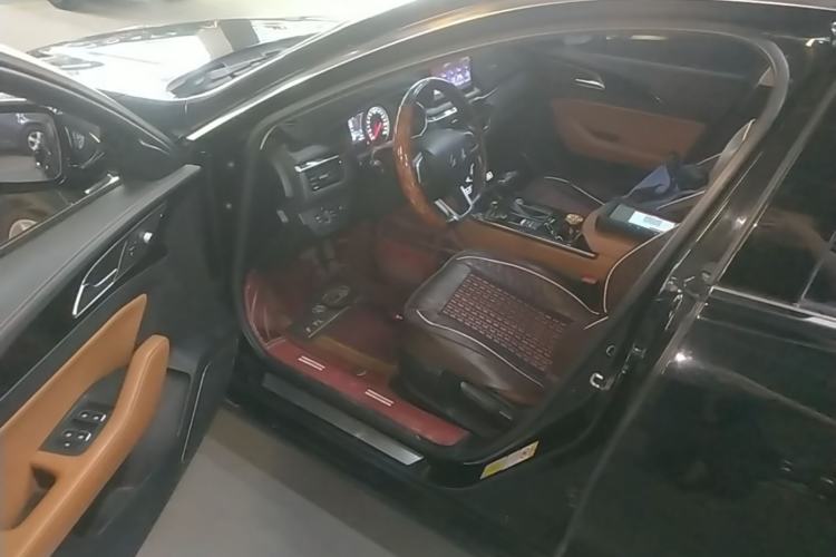 Used Hongqi H5 2018 30TD Dynamic Edition Driver Seat