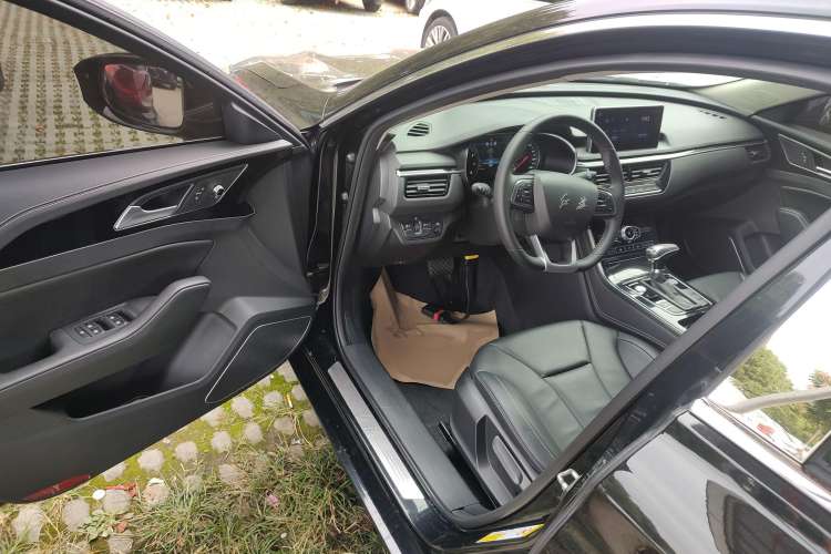 Used Hongqi H5 2018 30TD Dynamic Edition Driver Seat