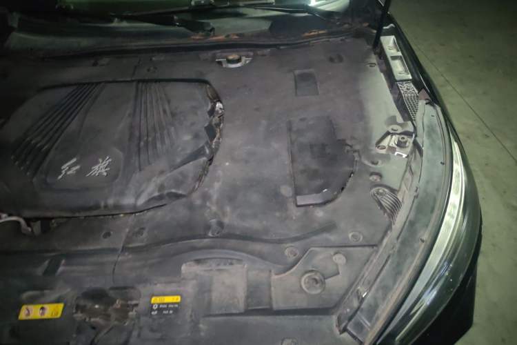 Used Hongqi H5 2018 30TD Dynamic Edition Engine Bay Left