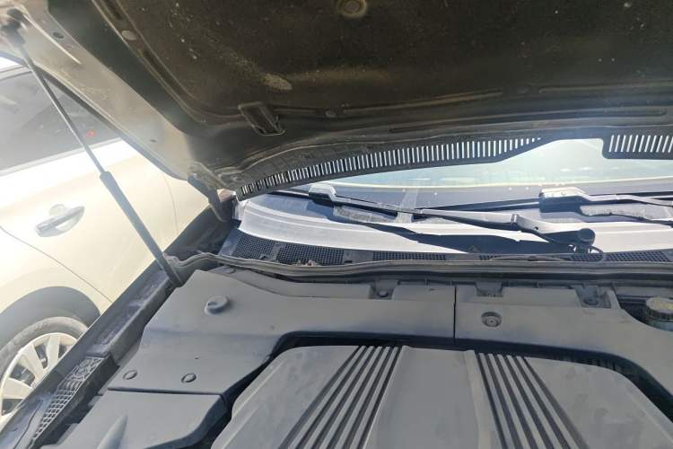 Used Hongqi H5 2018 30TD Smart Connect Dynamic Edition Engine Bay Right