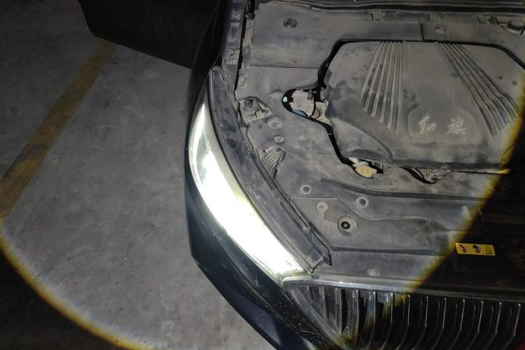 Used Hongqi H5 2018 30TD Smart Connect Dynamic Edition Engine Bay Right