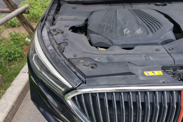 Used Hongqi H5 2018 30TD Smart Connect Dynamic Edition Engine Bay Right