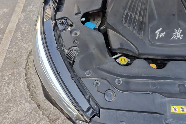 Used Hongqi H5 2018 30TD Smart Connect Dynamic Edition Engine Bay Right