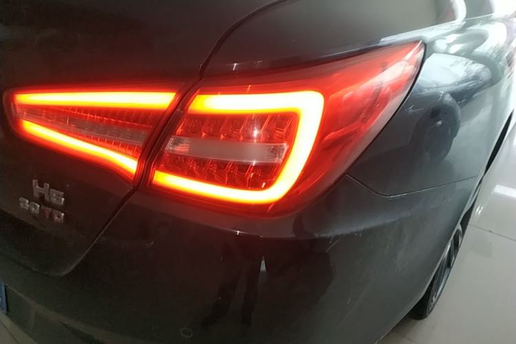 Used Hongqi H5 2018 30TD Smart Connect Dynamic Edition Exterior 3