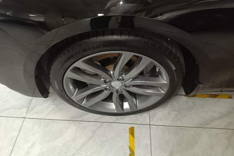 Used Hongqi H5 2018 30TD Smart Connect Dynamic Edition Exterior 4