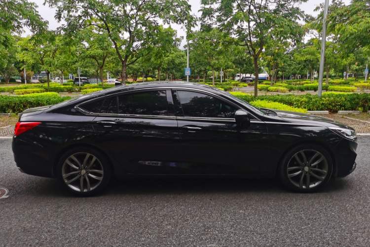 Used Hongqi H5 2018 30TD Smart Connect Enjoy Edition Exterior 6