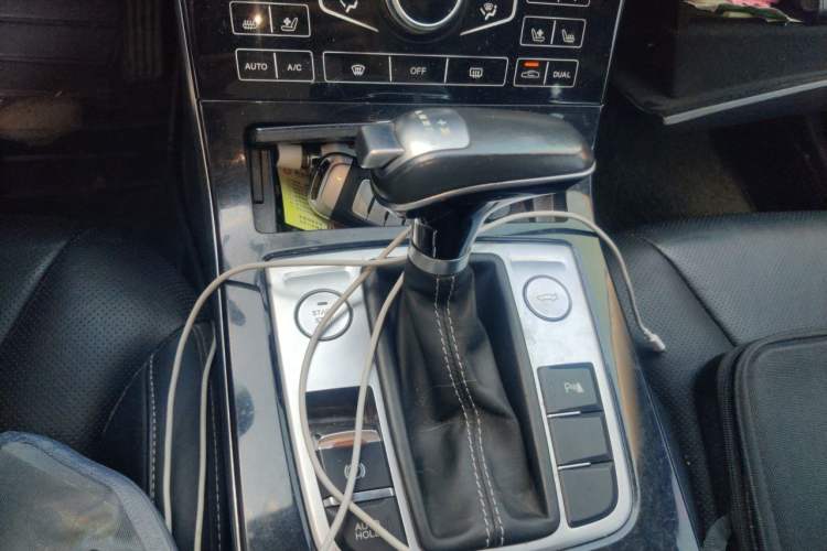 Used Hongqi H5 2018 30TD Smart Connect Enjoy Edition Gear Lever