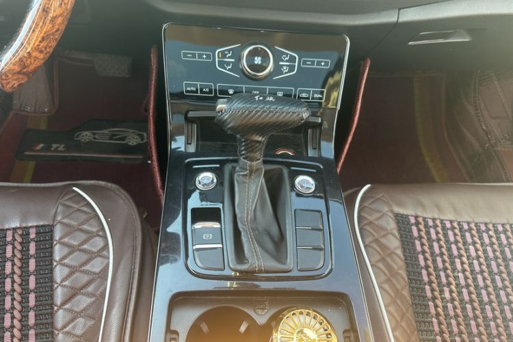 Used Hongqi H5 2018 30TD Dynamic Edition Gear Lever