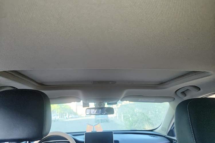 Used Hongqi H5 2018 30TD Dynamic Edition Headliner