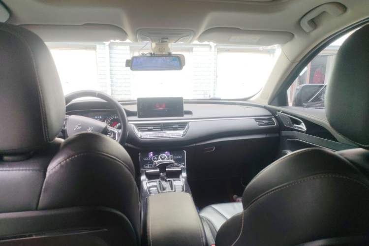 Used Hongqi H5 2018 30TD Dynamic Edition Headliner