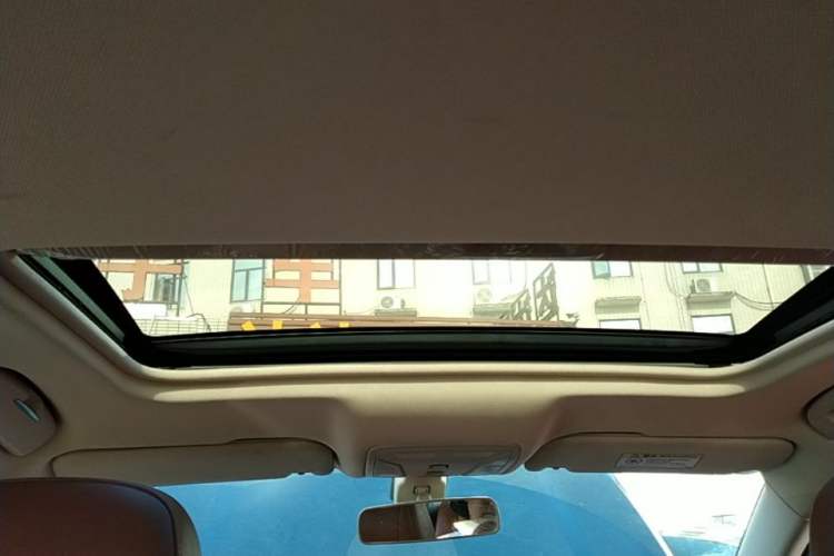 Used Hongqi H5 2018 30TD Dynamic Edition Headliner