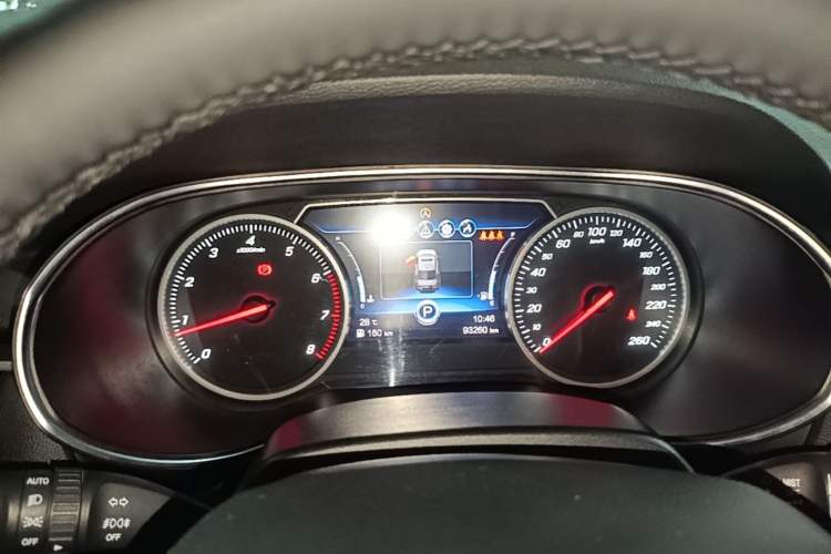 Used Hongqi H5 2018 30TD Smart Connect Dynamic Edition Instrument Cluster