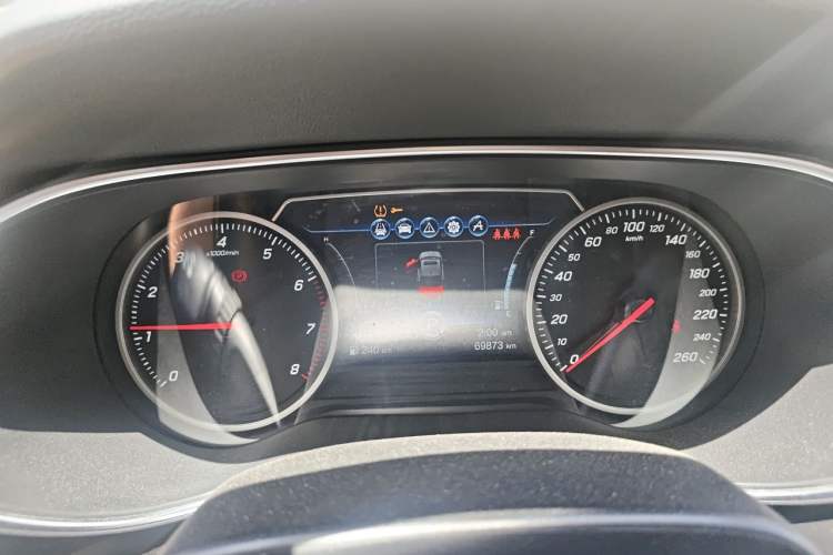 Used Hongqi H5 2018 30TD Smart Connect Dynamic Edition Instrument Cluster