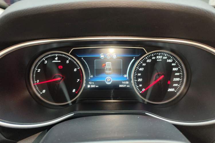 Used Hongqi H5 2018 30TD Dynamic Edition Instrument Cluster
