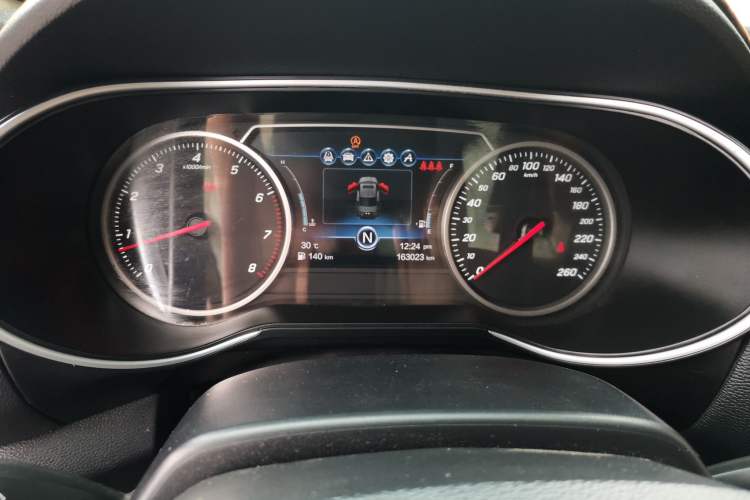 Used Hongqi H5 2018 30TD Smart Connect Dynamic Edition Instrument Cluster