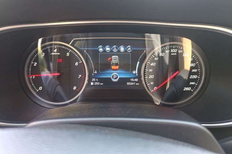 Used Hongqi H5 2018 30TD Smart Connect Dynamic Edition Instrument Cluster