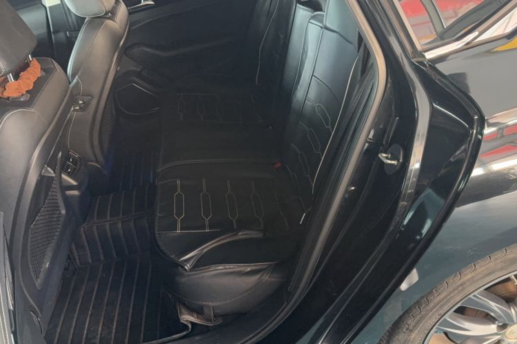 Used Hongqi H5 2018 30TD Smart Connect Dynamic Edition Interior 1