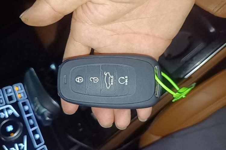 Used Hongqi H5 2018 30TD Smart Connect Dynamic Edition Interior 1