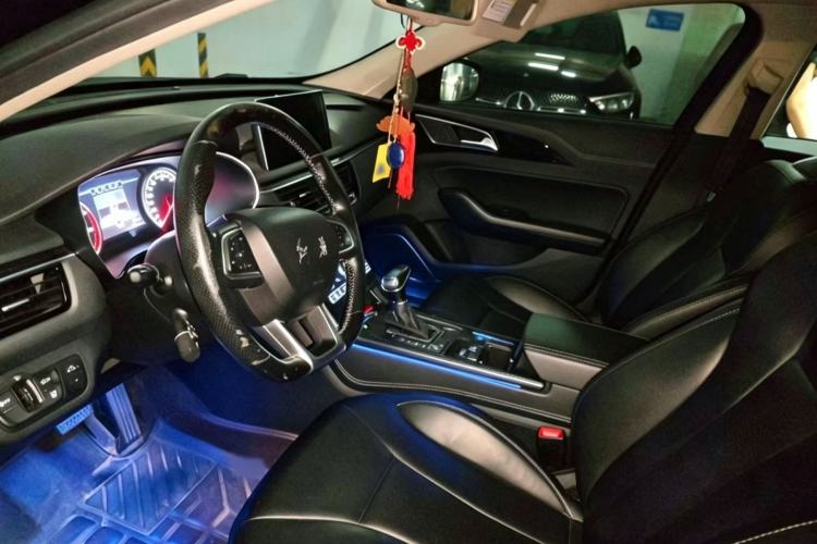 Used Hongqi H5 2018 30TD Smart Connect Dynamic Edition Interior 1