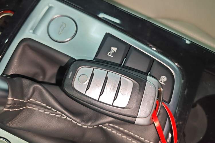 Used Hongqi H5 2018 30TD Smart Connective Dynamic 60th Anniversary Edition Interior 1