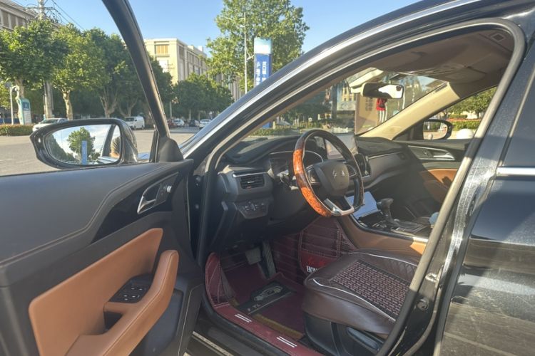 Used Hongqi H5 2018 30TD Dynamic Edition Interior 1