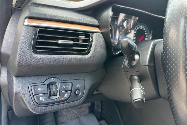 Used Hongqi H5 2018 30TD Smart Connective Dynamic 60th Anniversary Edition Interior 10