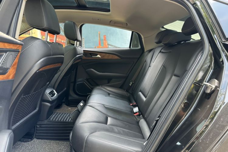 Used Hongqi H5 2018 30TD Smart Connective Dynamic 60th Anniversary Edition Interior 12