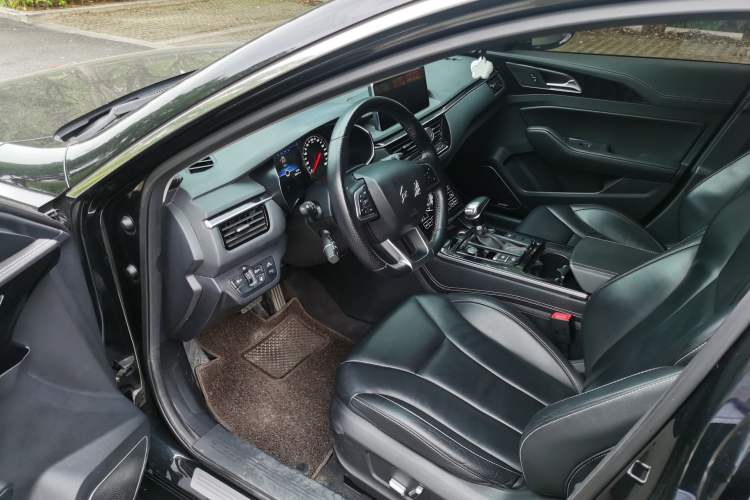 Used Hongqi H5 2018 30TD Smart Connect Enjoy Edition Interior 2