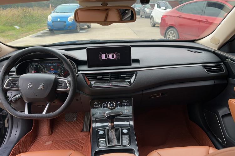 Used Hongqi H5 2018 30TD Smart Connect Dynamic Edition Interior 2