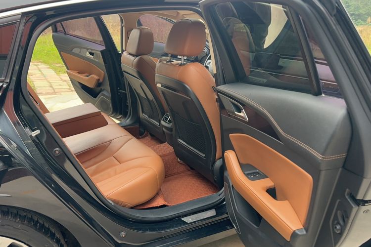 Used Hongqi H5 2018 30TD Smart Connect Dynamic Edition Interior 6