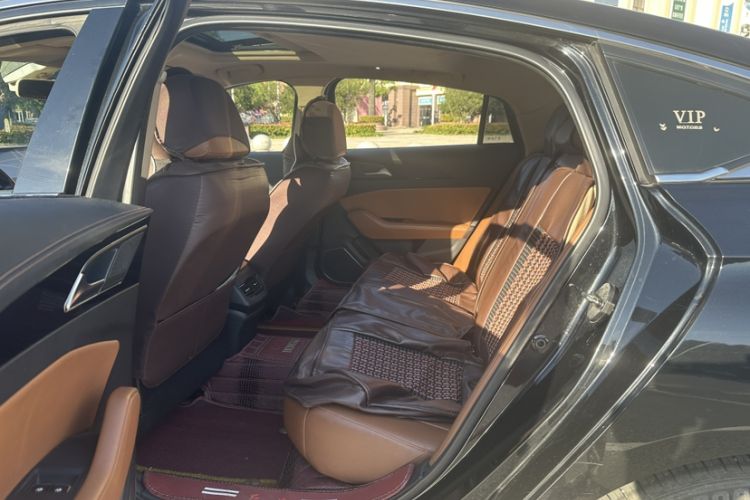 Used Hongqi H5 2018 30TD Dynamic Edition Interior 6