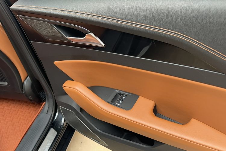 Used Hongqi H5 2018 30TD Smart Connect Dynamic Edition Interior 7