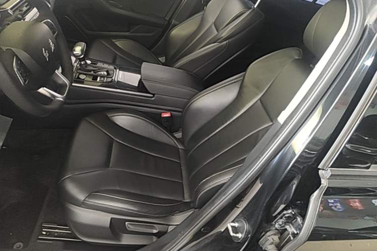 Used Hongqi H5 2018 30TD Dynamic Edition Left Front Seat