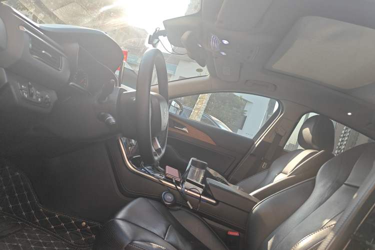Used Hongqi H5 2018 30TD Smart Connect Enjoy Edition Left Front Seat