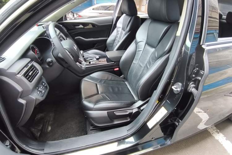 Used Hongqi H5 2018 30TD Dynamic Edition Left Front Seat
