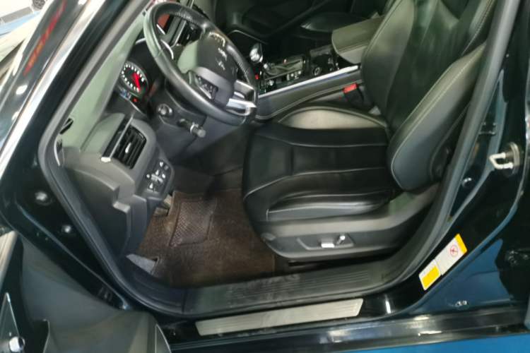 Used Hongqi H5 2018 30TD Smart Connect Enjoy Edition Left Front Seat
